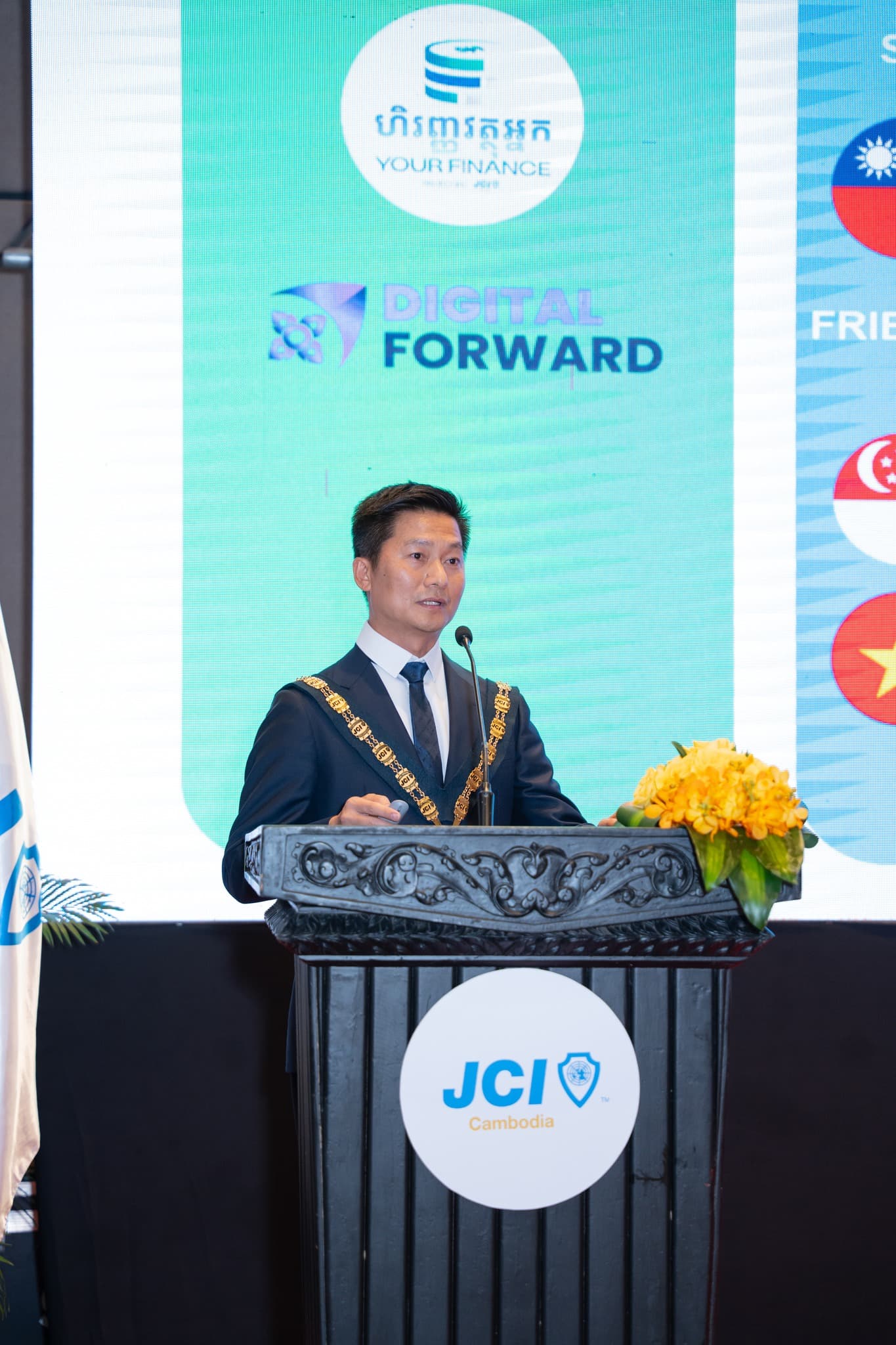 JCI Mekong members celebrating together